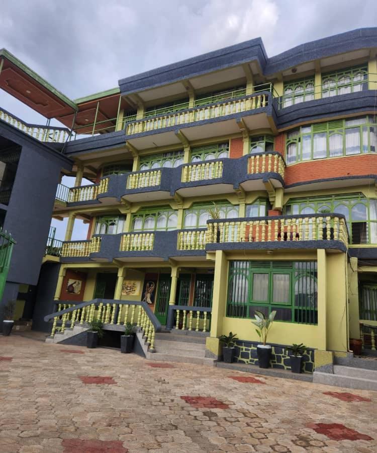 Heartland Hotel Kigali Bagian luar foto