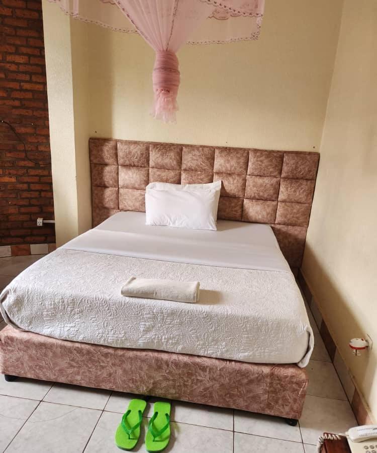Heartland Hotel Kigali Bagian luar foto